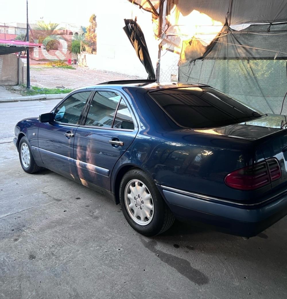 مرسيدس بنز E-Class